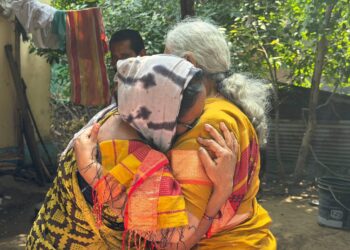 दिवंगत नारायणराव जाधव यांच्या कुटुंबीयांची प्रा. अंजलीताई आंबेडकर यांनी घेतली सांत्वनपर भेट