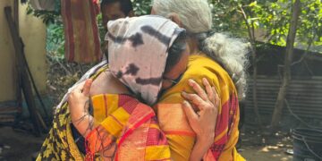 दिवंगत नारायणराव जाधव यांच्या कुटुंबीयांची प्रा. अंजलीताई आंबेडकर यांनी घेतली सांत्वनपर भेट