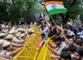 तरुणांचा राग रस्त्यावर का?