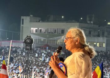 धम्म मेळाव्यात उसळला लाखोंचा जनसागर !धम्मचक्र प्रवर्तन दिन ही केवळ धार्मिक घटना नसून अन्यायाविरुद्ध दिलेले आव्हान – अंजलीताई आंबेडकर